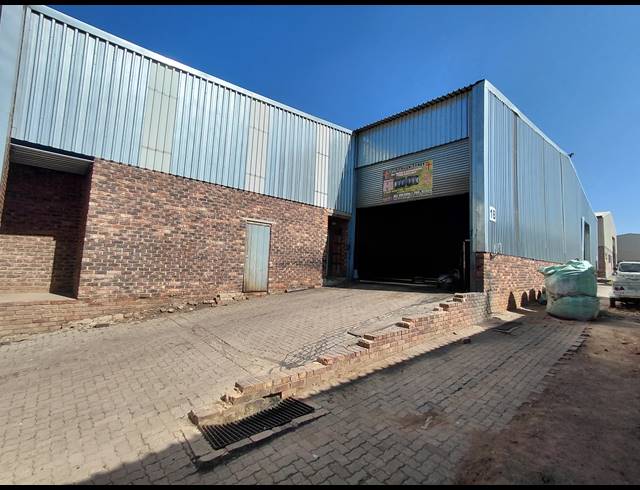 270M² WORKSHOP TO LET IN POMONA